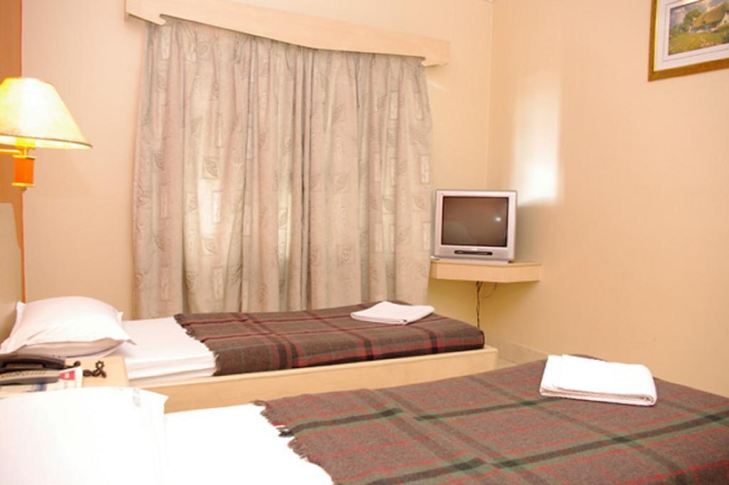 צ'נאי Rivera Hotel חדר תמונה